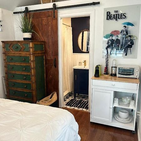 Adorable 1 Bedroom Cottage New York Exteriér fotografie